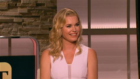 Rebecca Romijn Talks Being Naked and Husband Jerry。